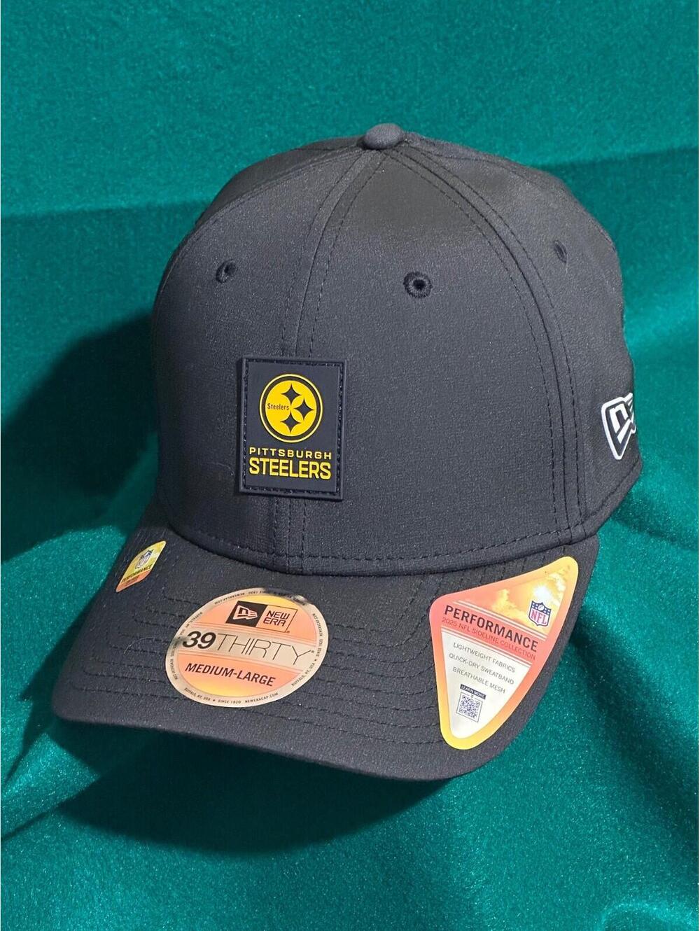 NFL Pittsburgh Steelers 2025 Sideline New Era 39THIRTY Black Flex-Fit M/L Hat OS